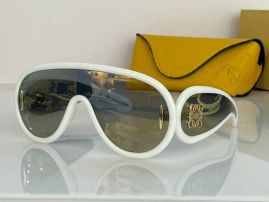 Picture of Loewe Sunglasses _SKUfw52366974fw